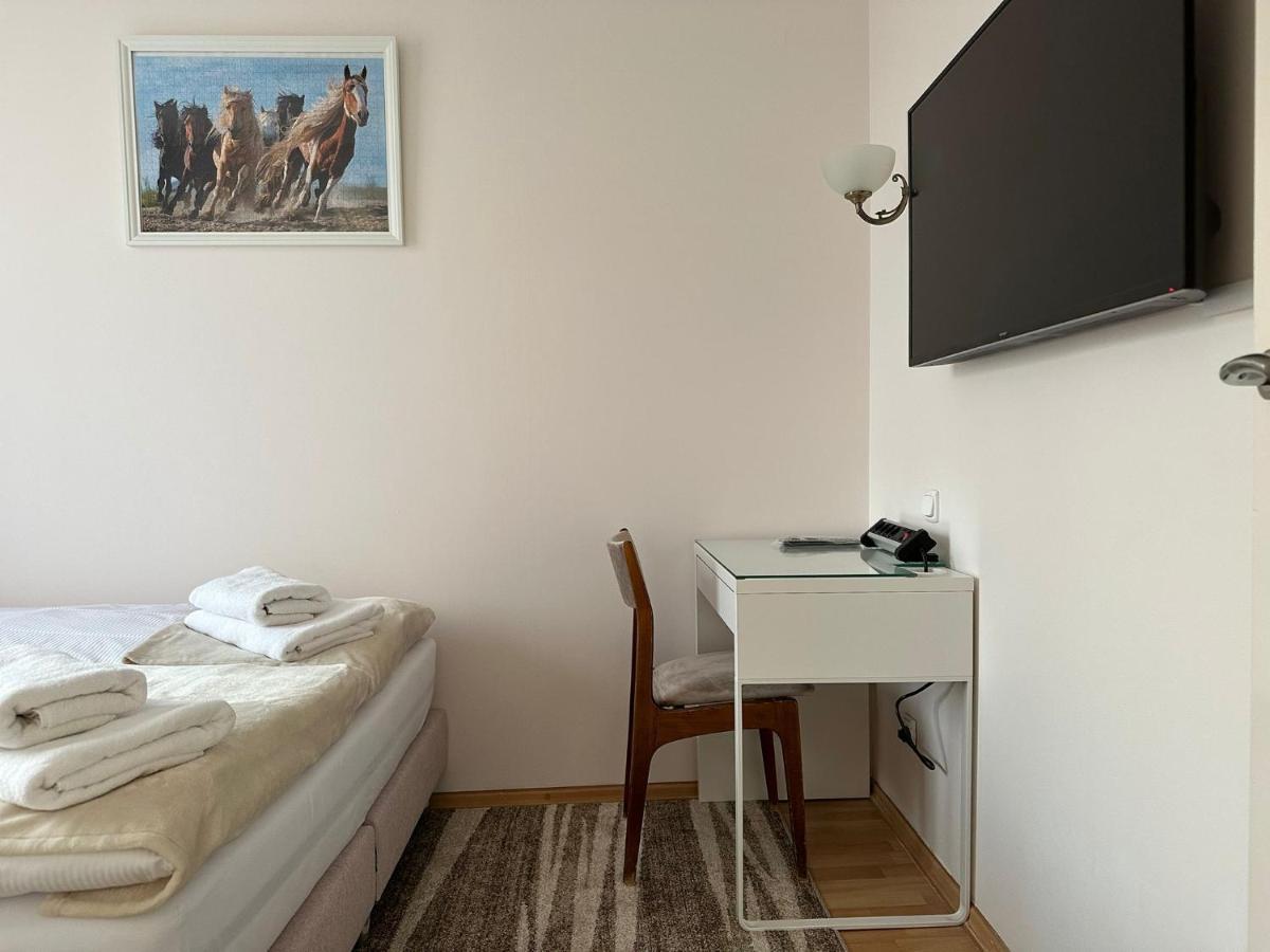 Apartament Bazylianska - 100M Do Metra "Brodno", 20 Minut Do Centrum Warszawy Varsó Kültér fotó