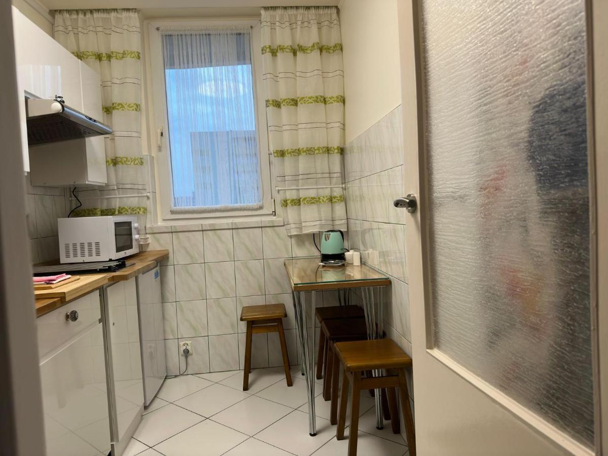 Apartament Bazylianska - 100M Do Metra "Brodno", 20 Minut Do Centrum Warszawy Varsó Kültér fotó